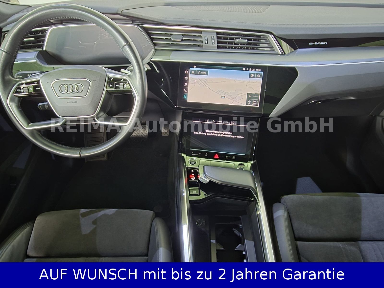 Fahrzeugabbildung Audi e-tron Sportback 55 quattro, Matrix, ACC
