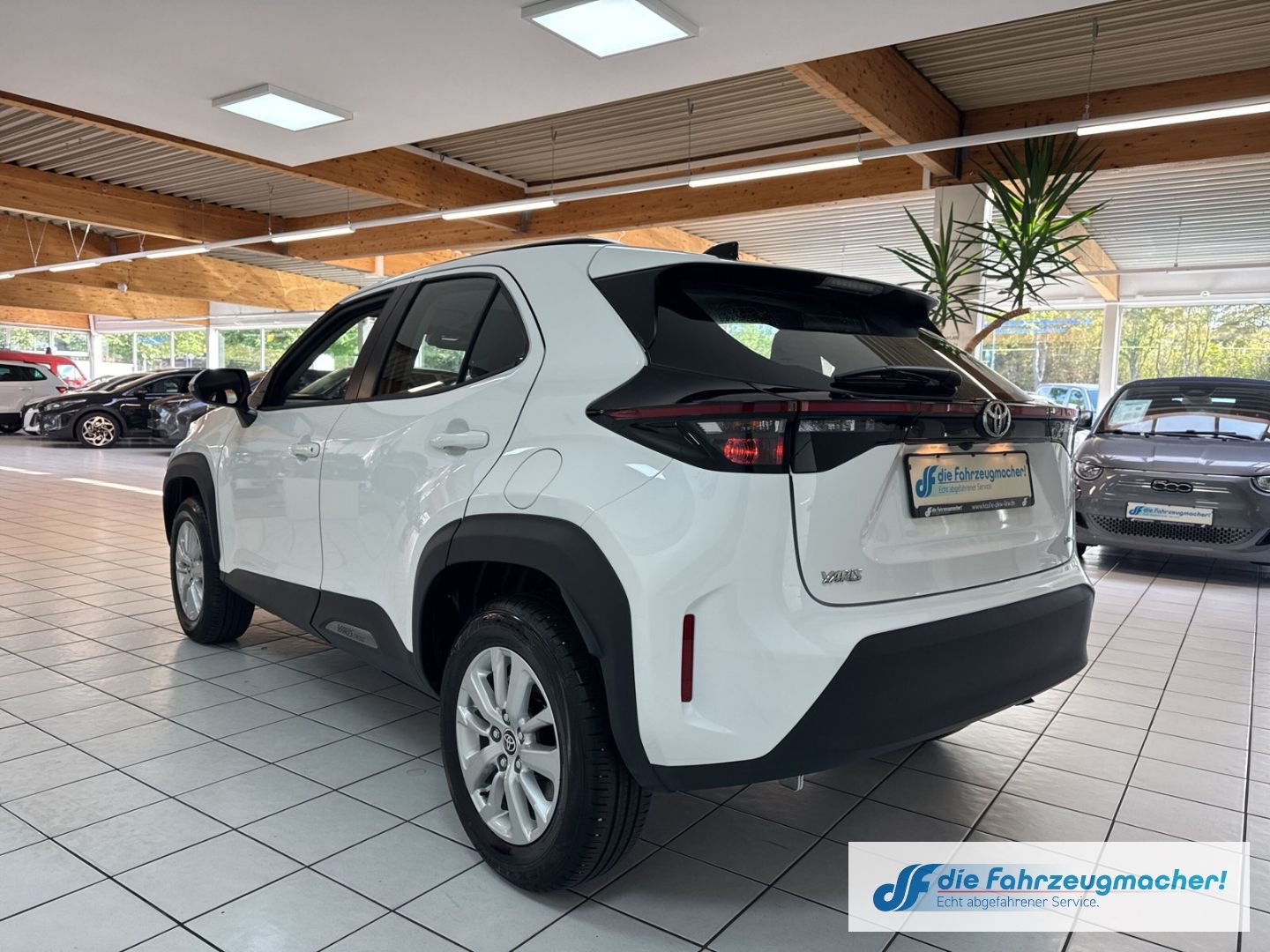 Fahrzeugabbildung Toyota Yaris Cross Hybrid FWD Comfort ACC DAB Spurhalte
