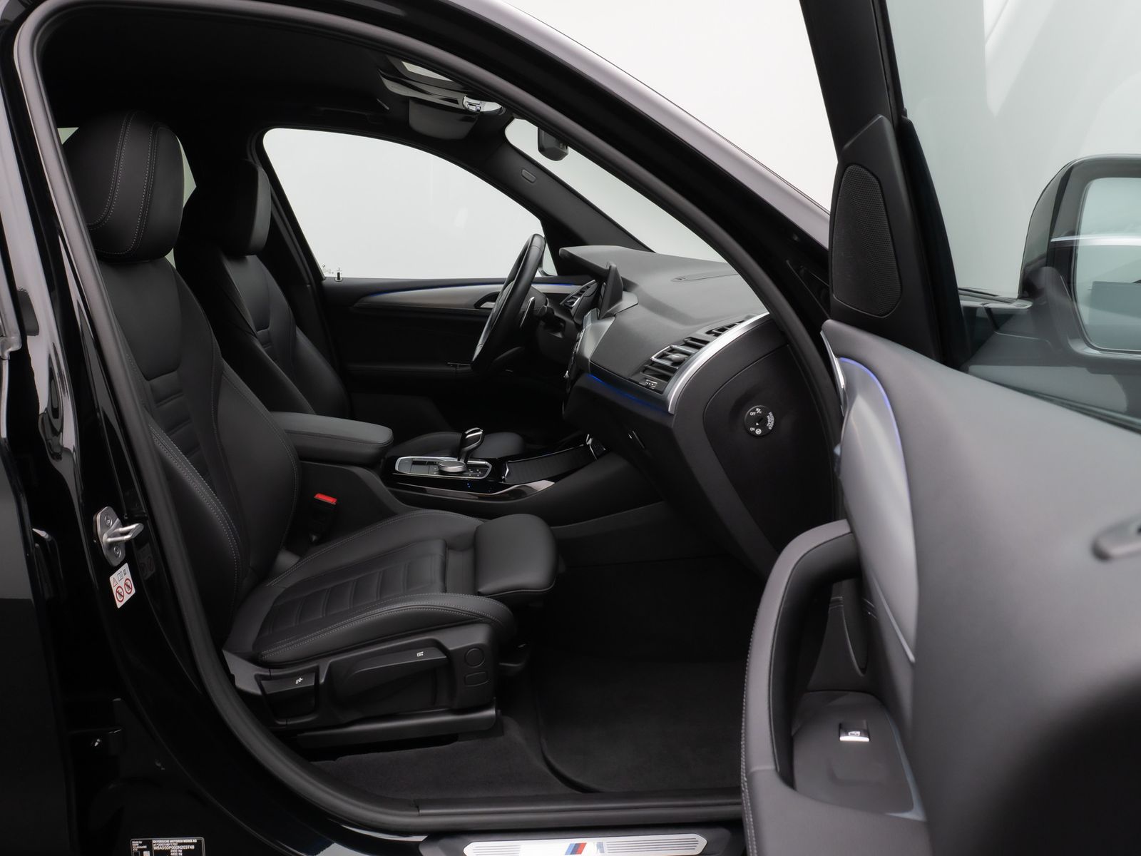 Fahrzeugabbildung BMW X3 xD30i M Sport Kamera DAB HiFi AdaptLED 19Zoll