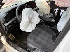 VW Golf VIII GTI/HARMAN KARDON/ BUSINESS PAKET VW Golf VIII GTI/HARMAN KARDON/ BUSINESS PAKET
