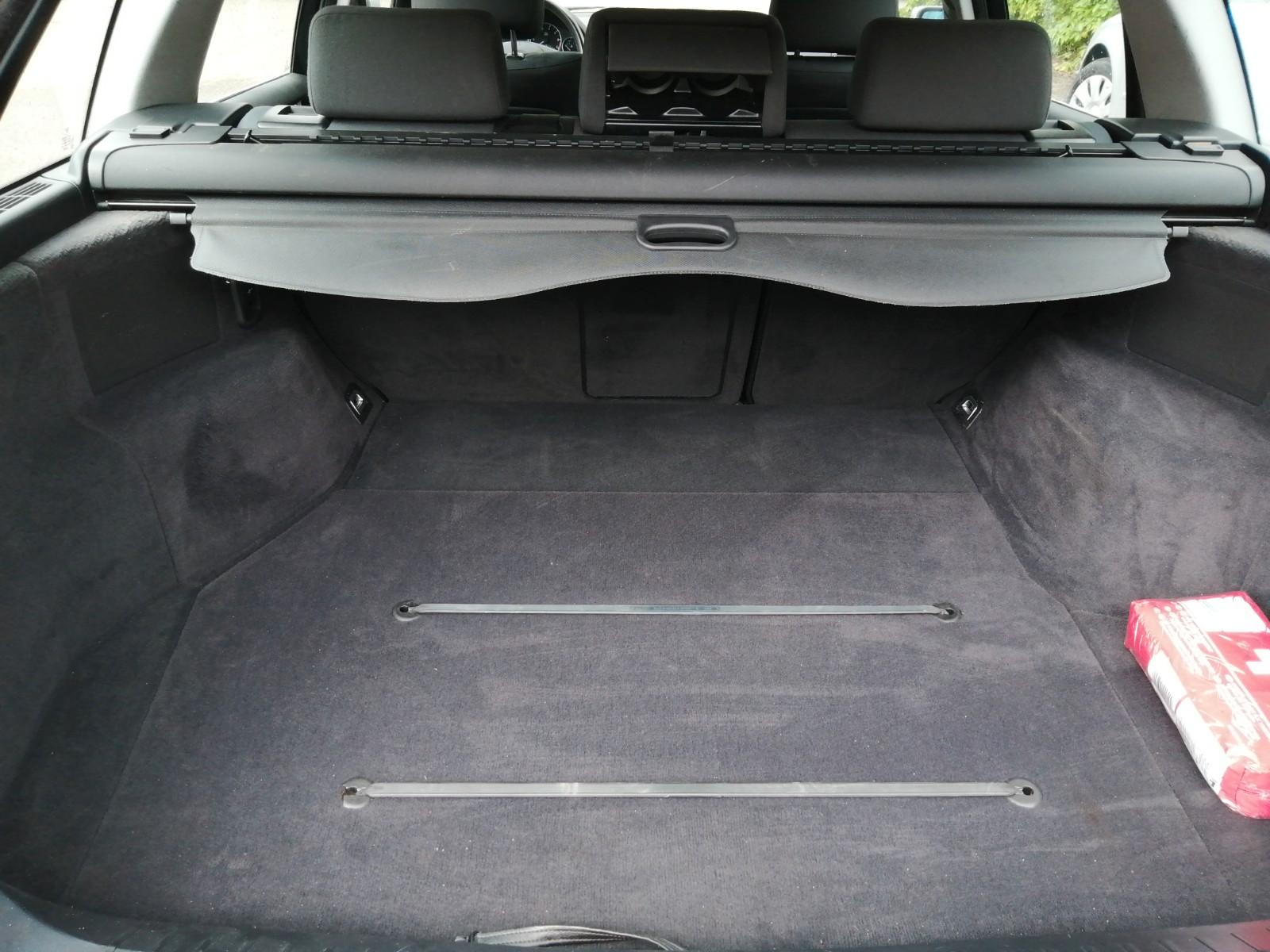 BMW 318 2005 — photo 12