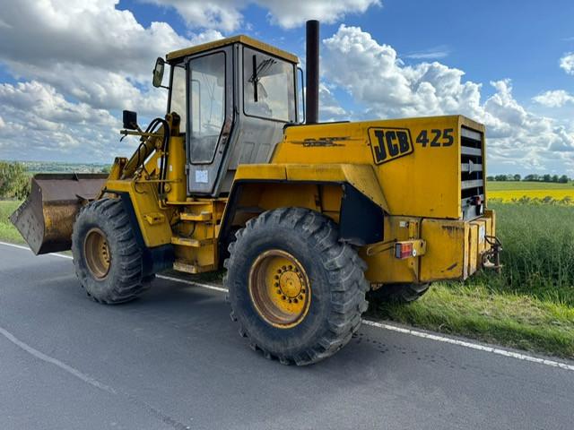 JCB 425