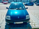 Renault Clio Sport 1.6 16V Sport - Renault Clio: 16v Sport
