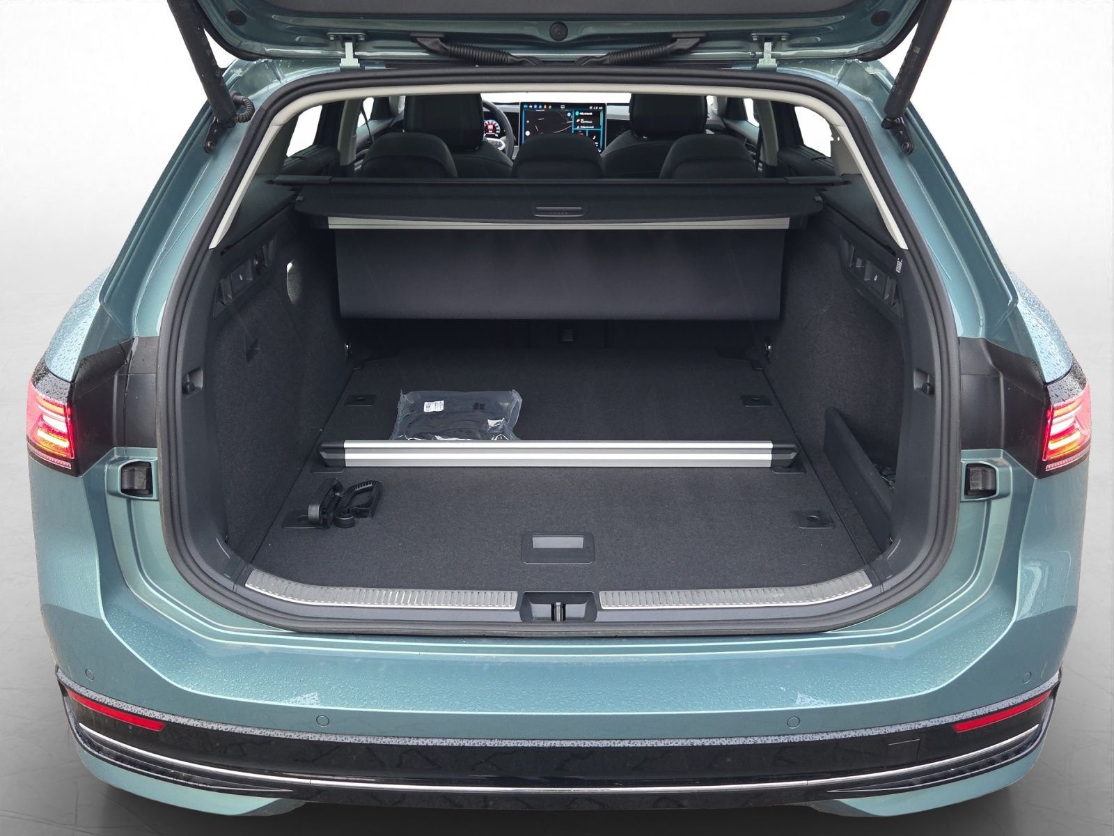 Volkswagen Passat Variant - Bild 14