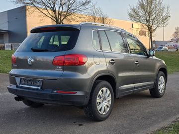 Volkswagen Tiguan - 4
