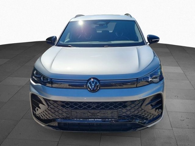 Fahrzeugabbildung Volkswagen Tiguan 1,5 eTSI DSG R-LINE BLACK STYLE NAVI MATR