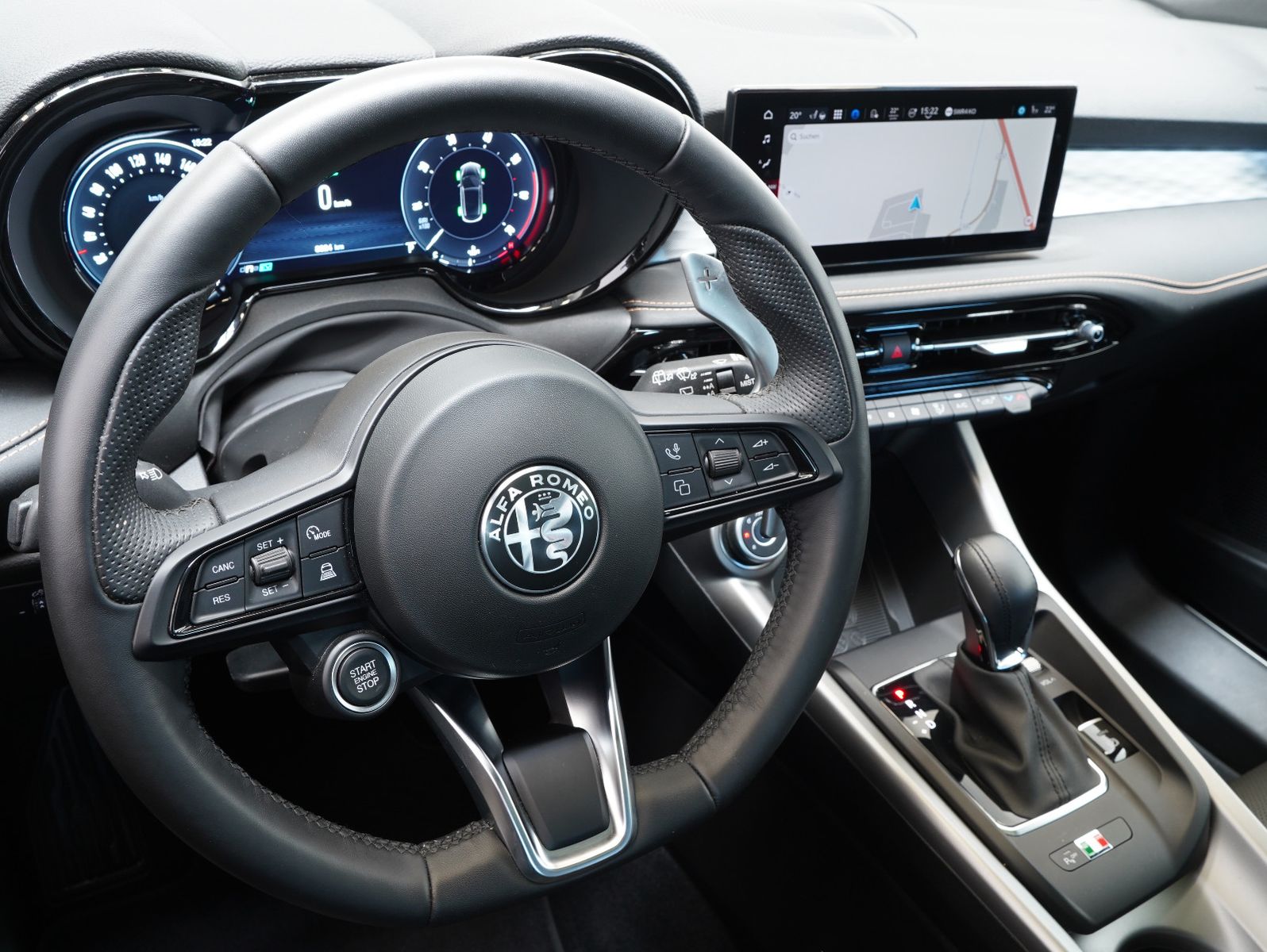 Fahrzeugabbildung Alfa Romeo Tonale 1.5 Mild Hybrid Veloce ACC/NAVI/PANO