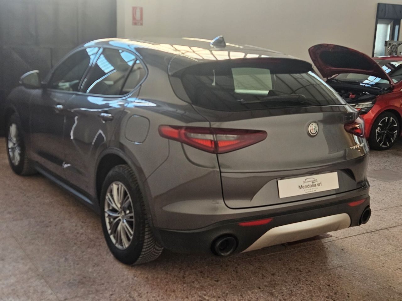 Alfa Romeo Stelvio 2.2 Turbodiesel 160 CV AT8 RW imagem 3