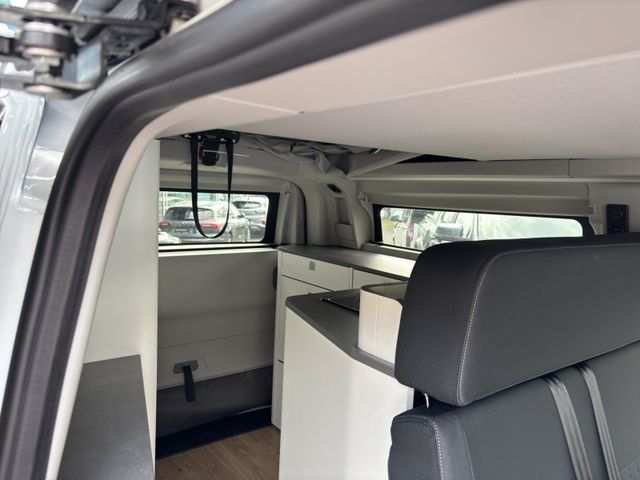 Fahrzeugabbildung Ford Tourneo Custom 2.0l 320 L1 Nugget Titanium Auf