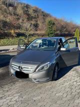 Mercedes-Benz B 250 BlueEFFICIENCY DCT - - Mercedes-Benz B 250 aus 2013