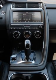 Fahrzeugabbildung Jaguar E-PACE 2.0 S AWD 1.HAND|KAMERA|LED|KEYLESS|SPURH
