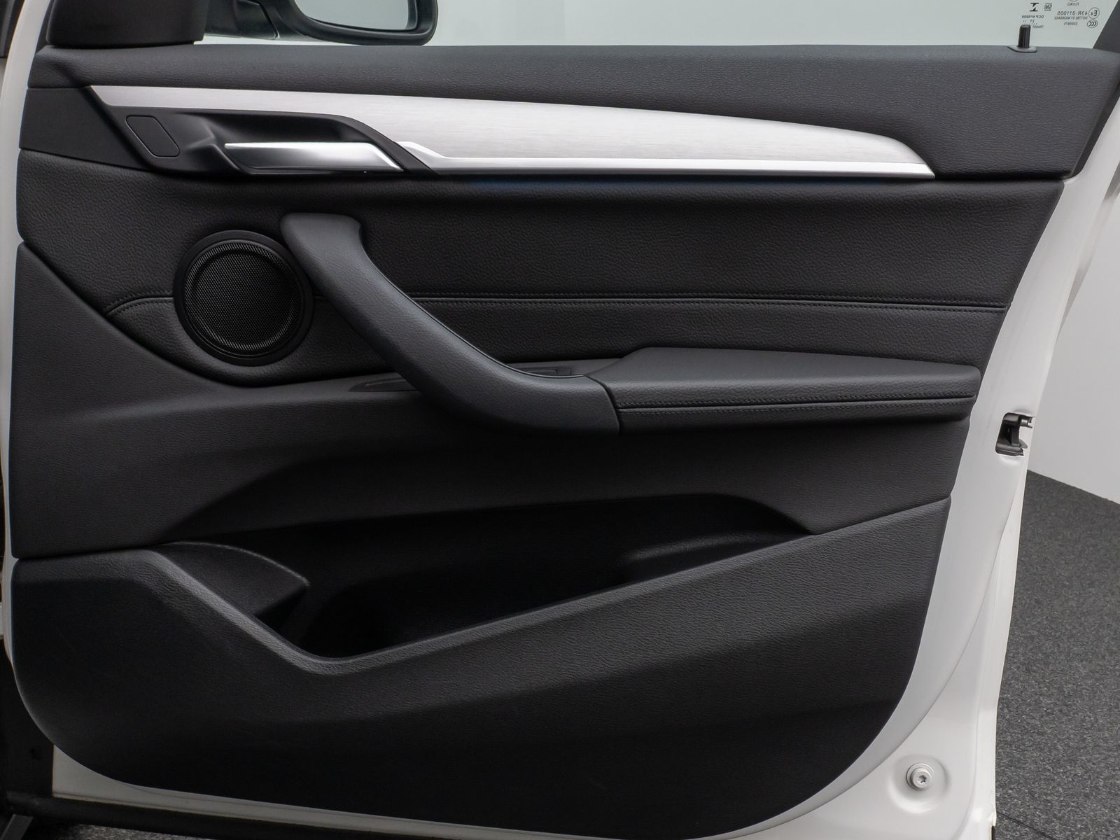 Fahrzeugabbildung BMW X1 xD25e Panorama Kamera DAB HUD Leder LED Alarm