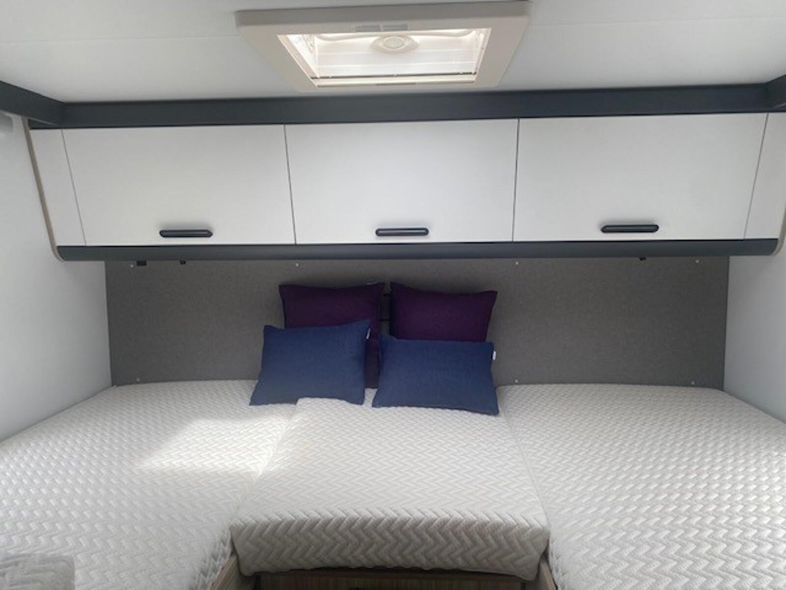 Sun Living S 72DL Ford