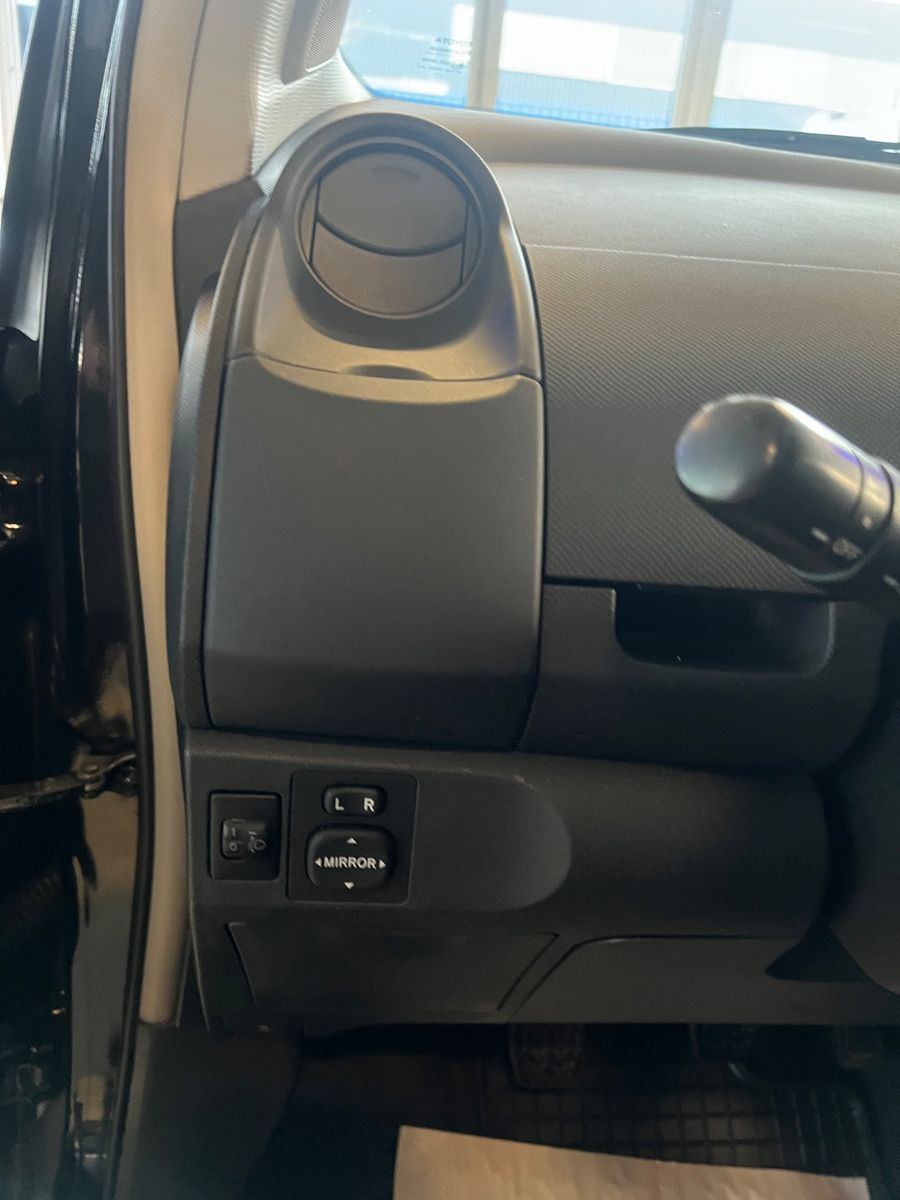 Fahrzeugabbildung Toyota Yaris Sol * TÜV/AU NEU *