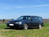 Volvo V70 1 2.4 Blau 5 Zyl. Automatik AHK 144PS Benzin - Volvo: 144