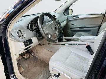 Mercedes ML 320 - 11