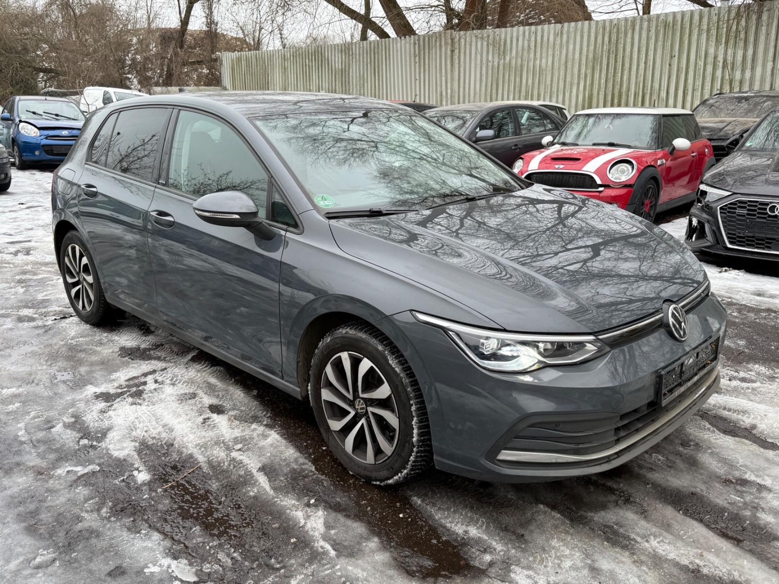 Volkswagen Golf 1.5 TSI OPF 110kW ACTIVE