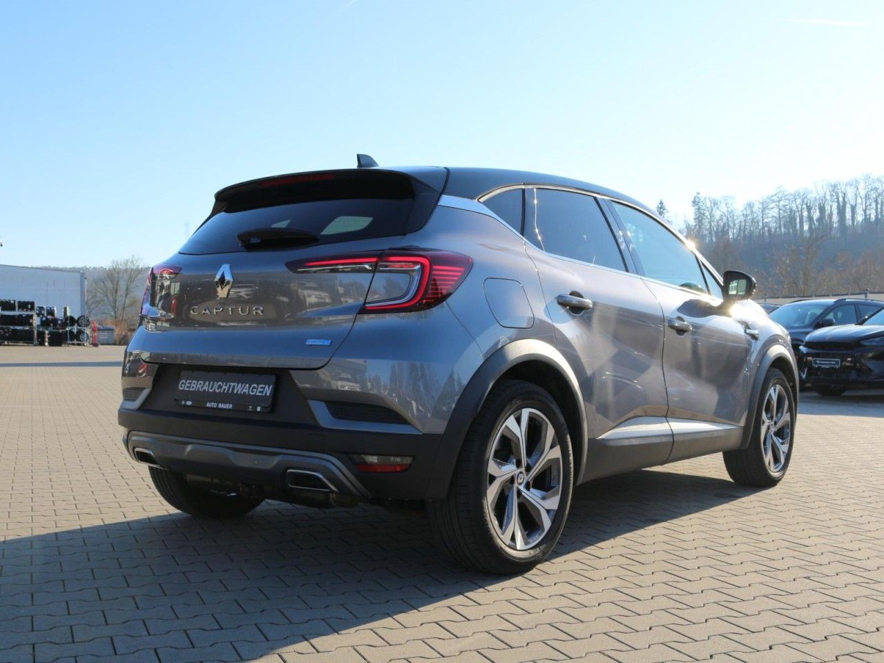 Fahrzeugabbildung Renault CAPTUR E-TECH 160 RS-Line