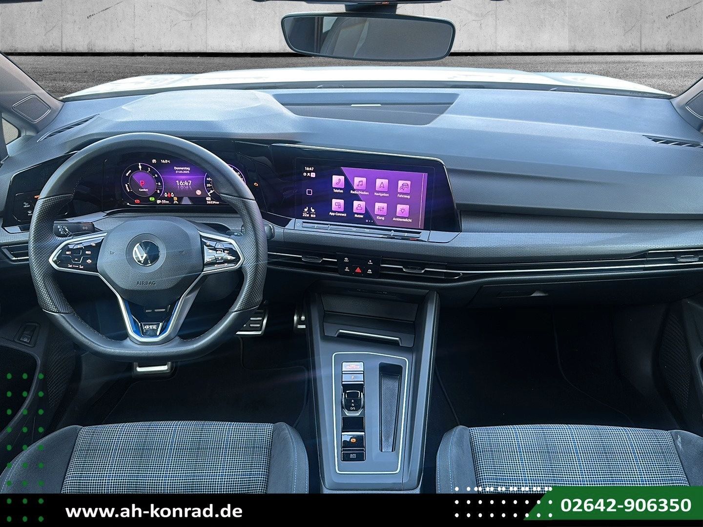 Fahrzeugabbildung Volkswagen Golf VIII Lim. GTE eHybrid*NAVI*APP*KAMERA