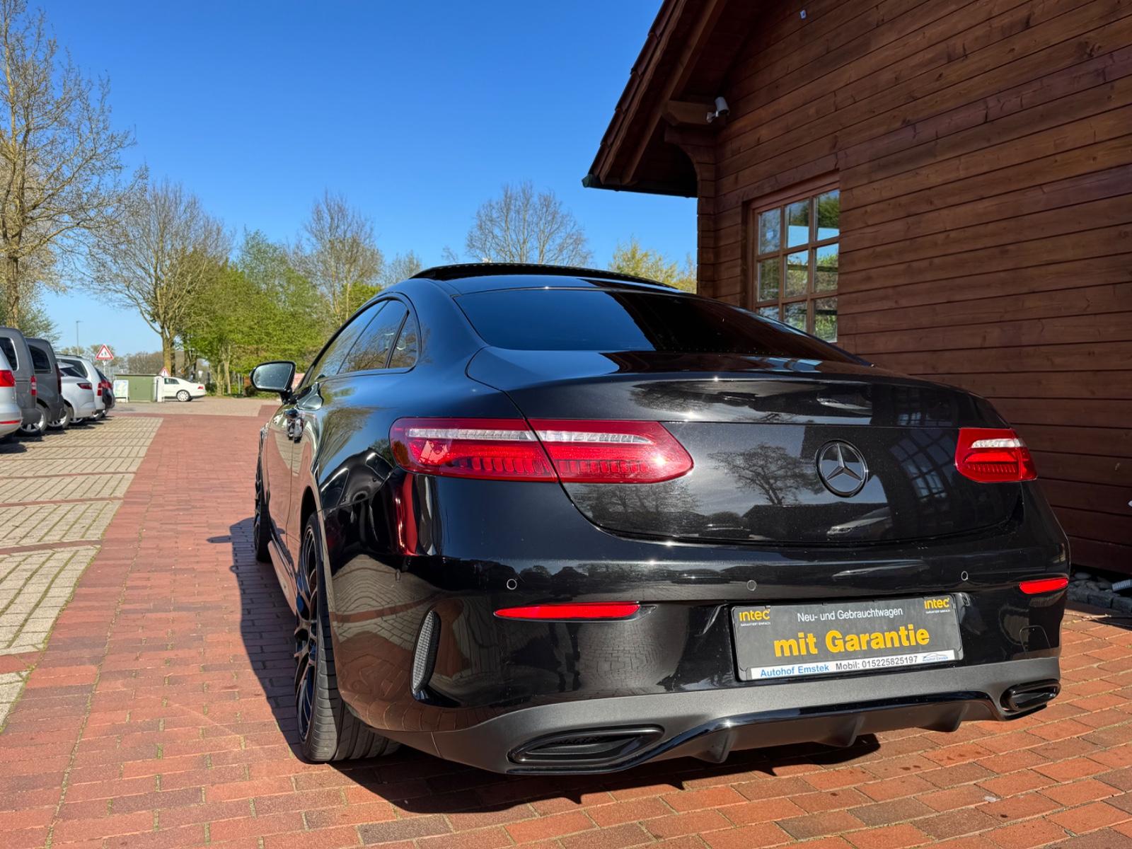 Mercedes-Benz E 220 *AMG Line*Widescreen*Voll Leder*Pano*