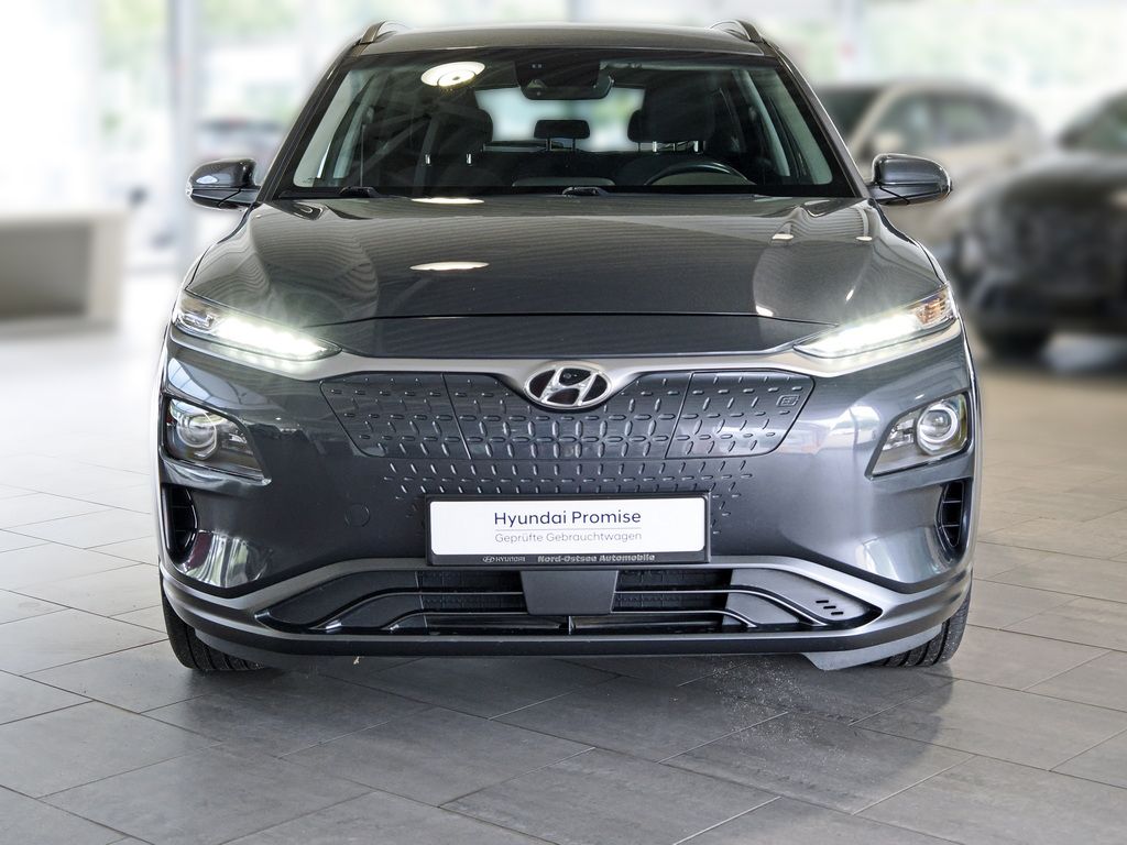 Fahrzeugabbildung Hyundai KONA STYLE ELEKTRO 2WD KAMERA ACC PDC KLIMA ISO