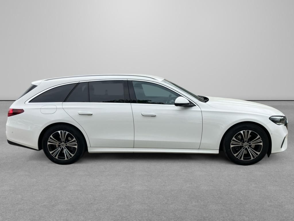 Fahrzeugabbildung Mercedes-Benz E 200 4M T Standhzg*AHK*Distronic*Digital-Light*