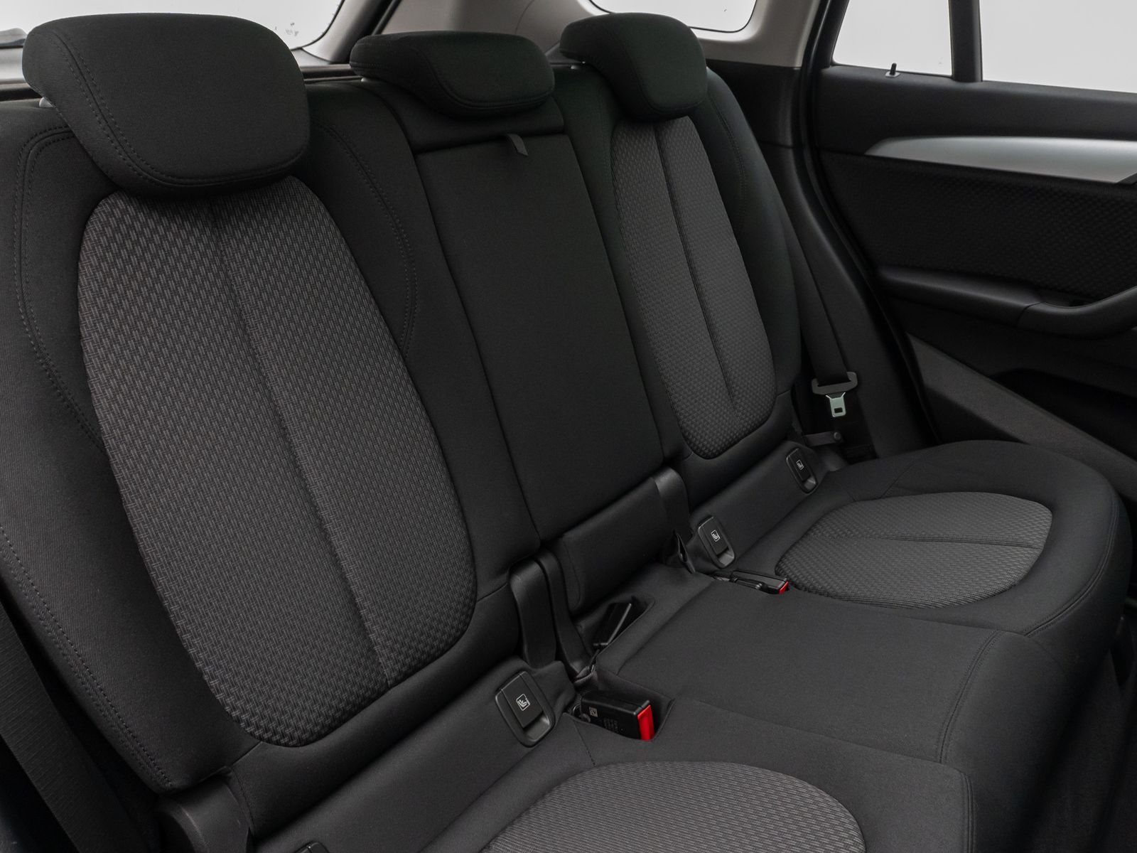 Fahrzeugabbildung BMW X1 sD20i Panorama Navi Lordos DAB HiFi Parkassis