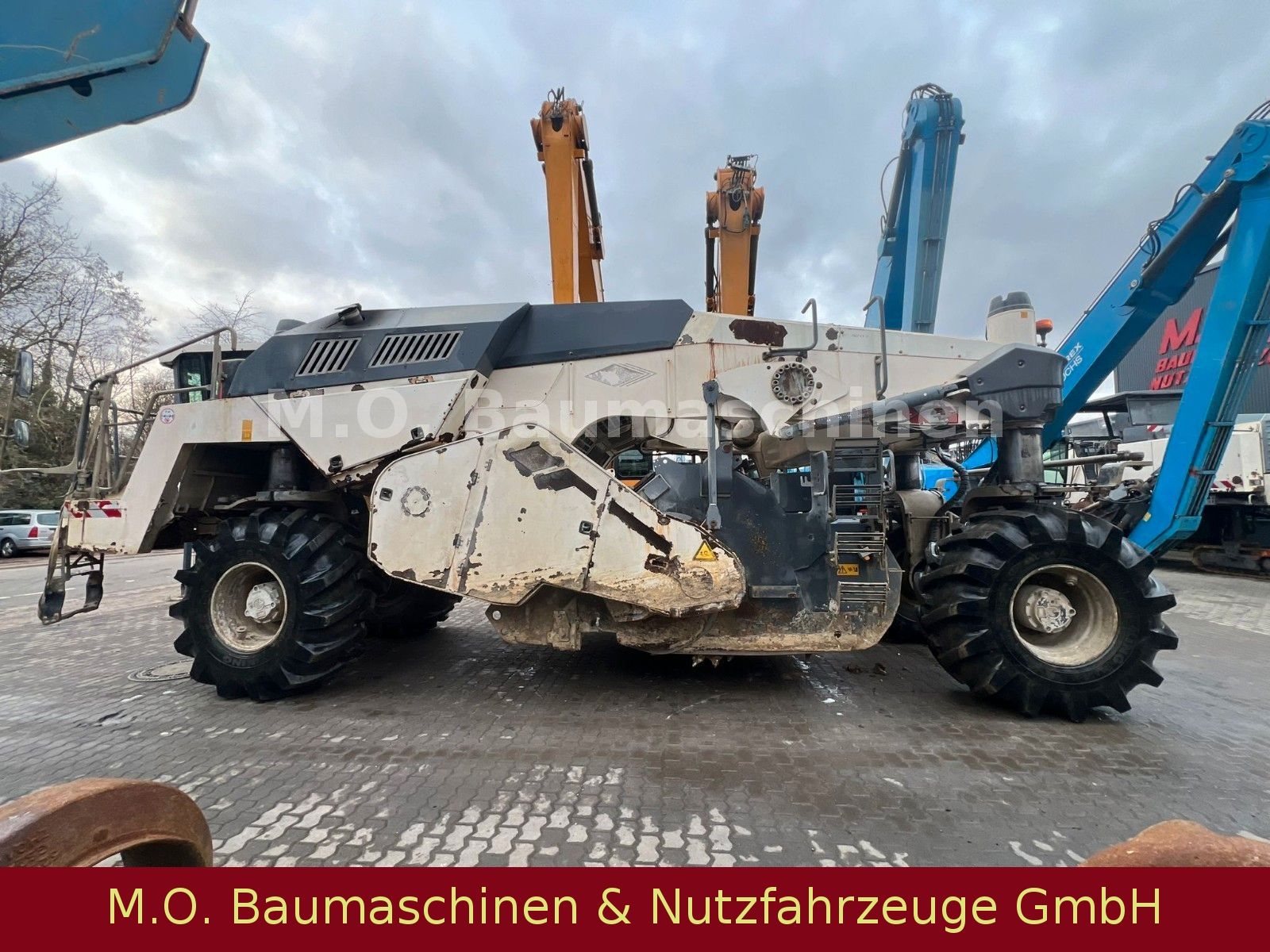 Fahrzeugabbildung Wirtgen WR 240 i/ Kaltrecycler /2,40 m/