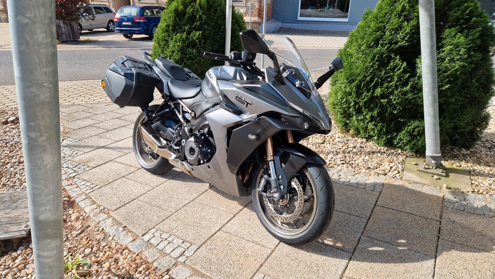 Suzuki GSX-S1000 GT VORFÜHRER