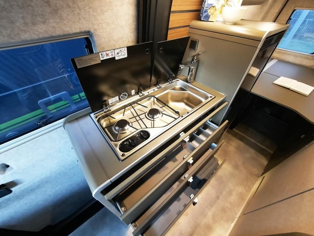 Fahrzeugabbildung HYMER / ERIBA / HYMERCAR Camper Van GRAND CANYON S 600 CROSSOVER Verfüg./