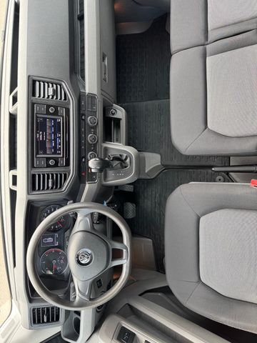 Crafter 2,0 TDI DSG 177 PS 4MOTION AHK / 7Sitzer