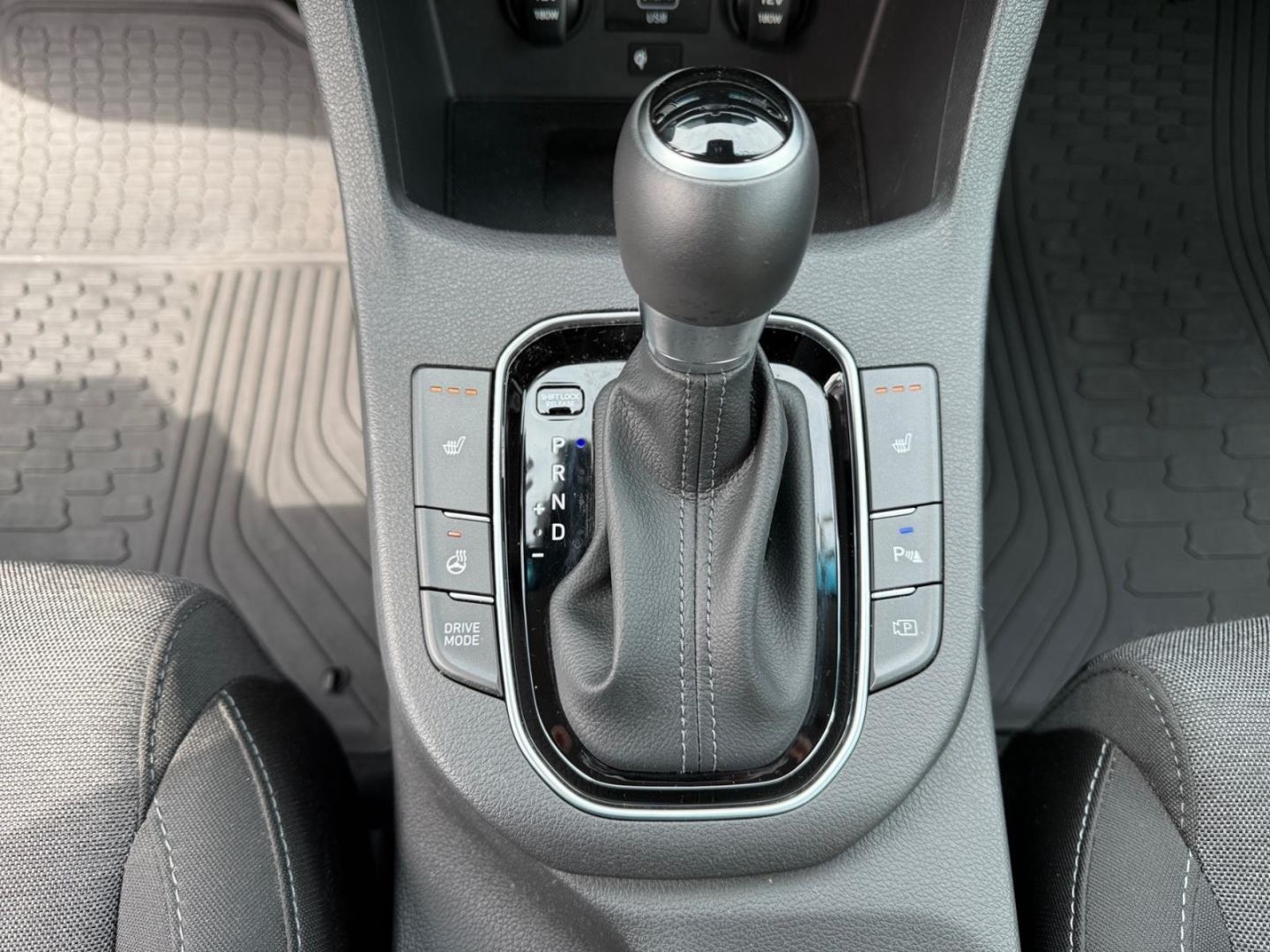Fahrzeugabbildung Hyundai i30 1.0T Mild Hybrid (48V) Trend LED Navigation