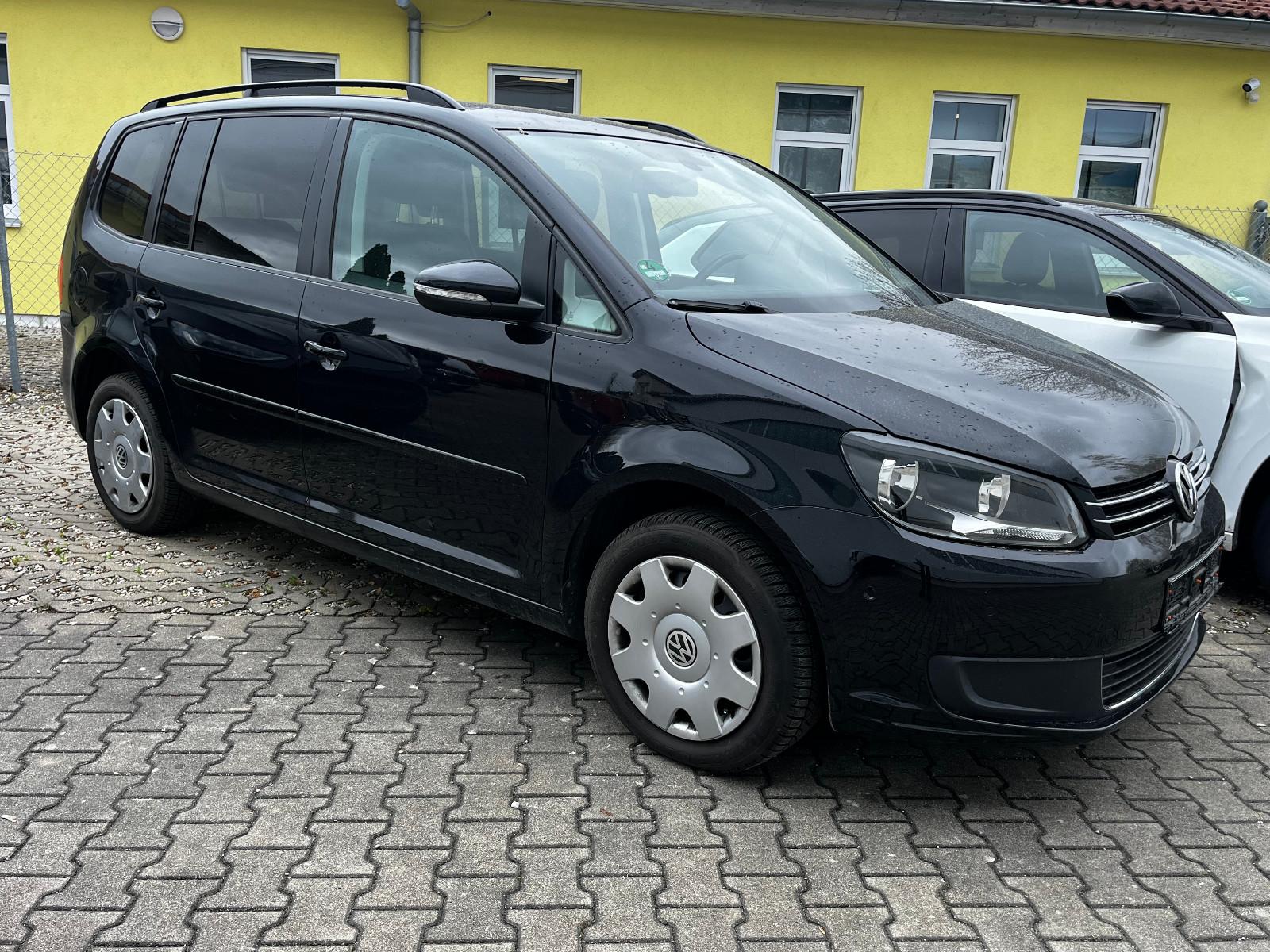Volkswagen Touran Comfortline Automatik, Navi, abn. AHK