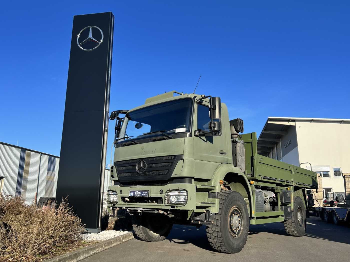 Fahrzeugabbildung Mercedes-Benz Axor 1829 A 4x4 Pritsche