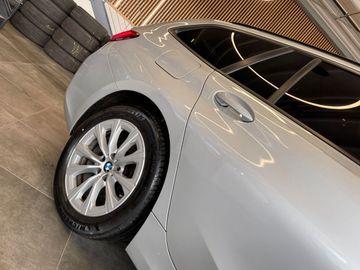 BMW 318d Touring  *1.HAND*19%MWST.*PANO*NOTRUFSYSTEM
