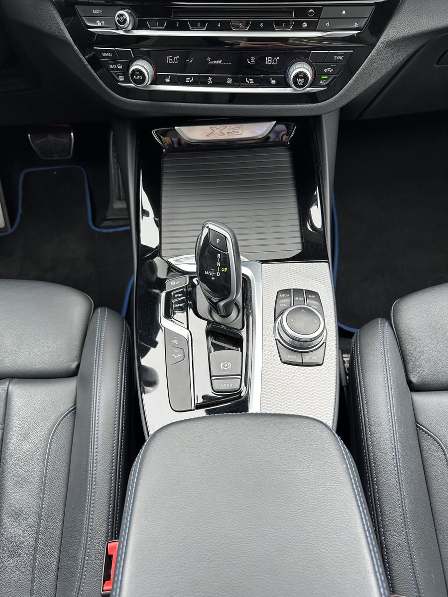 Fahrzeugabbildung BMW X3 xDrive20i M-Sport NAV+LED+PANO+HIFI+19ZO+1HD