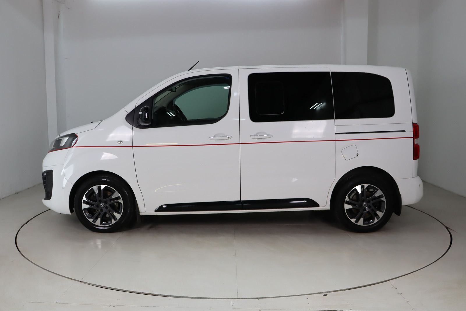 Fahrzeugabbildung Opel Zafira 2.0 CDTi Life S INNOVATION