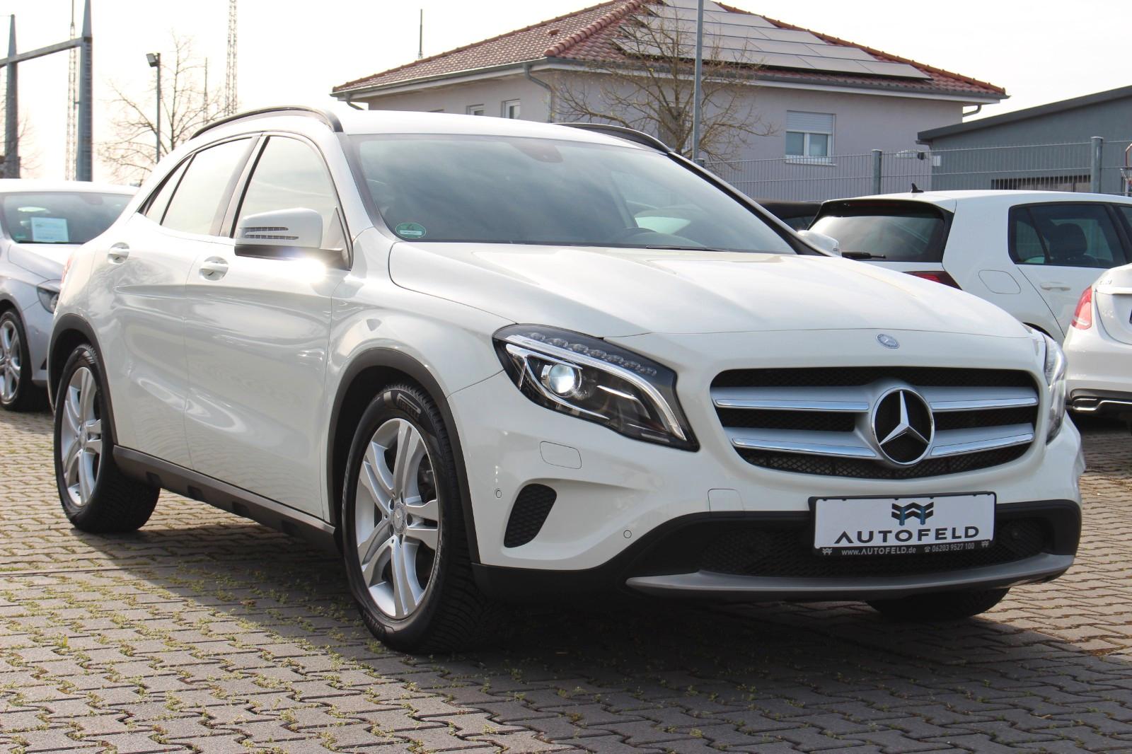 Mercedes-Benz GLA 220 CDI Style/VOLL SHEFT/BI XENON/TEILLEDER/