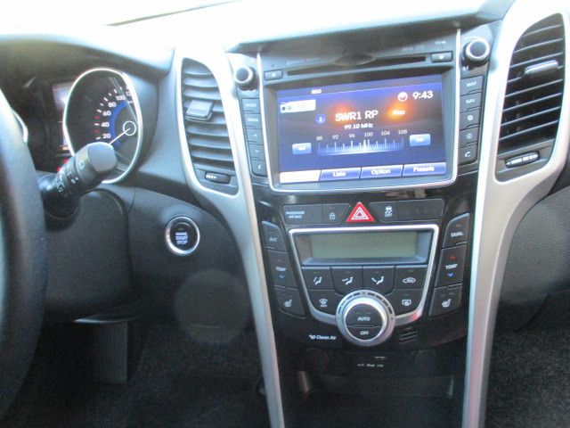 Fahrzeugabbildung Hyundai i30 blue Premium Automatik, Panorama-Dach