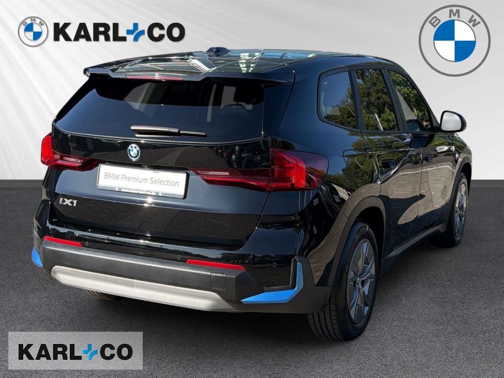 BMW iX1 xDrive 30 ACC Sportsitze LED PDC DAB SHZ foto 4