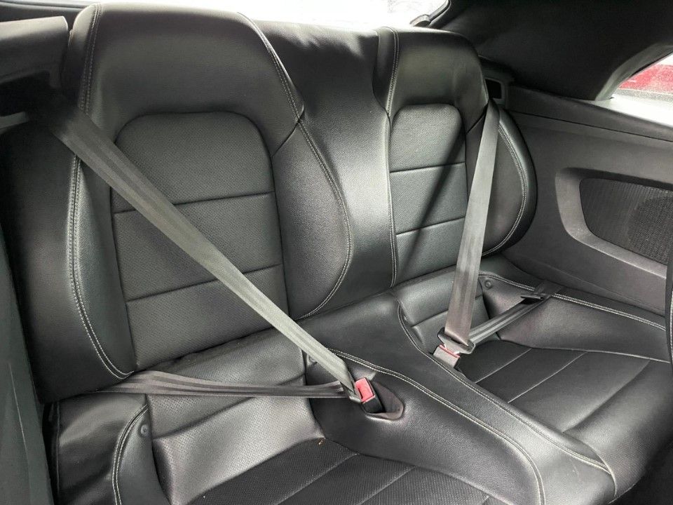 Fahrzeugabbildung Ford Mustang Cabrio 2.3 Premium Paket Leder 10-Gang
