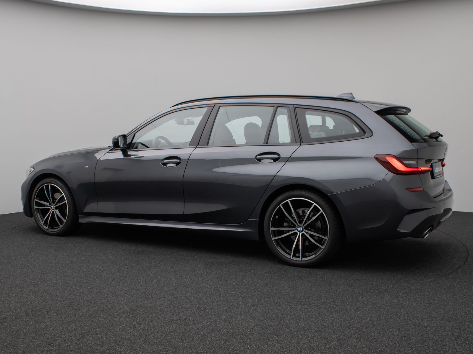 Fahrzeugabbildung BMW 320d xD M Sport Laser DAB Lenkrhzg Komfort Alarm
