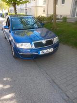 Skoda Ich verkaufe einen Skoda Superb 1.9  131 ps - Skoda Superb mit Diesel-Antrieb: Limousine, 1.9