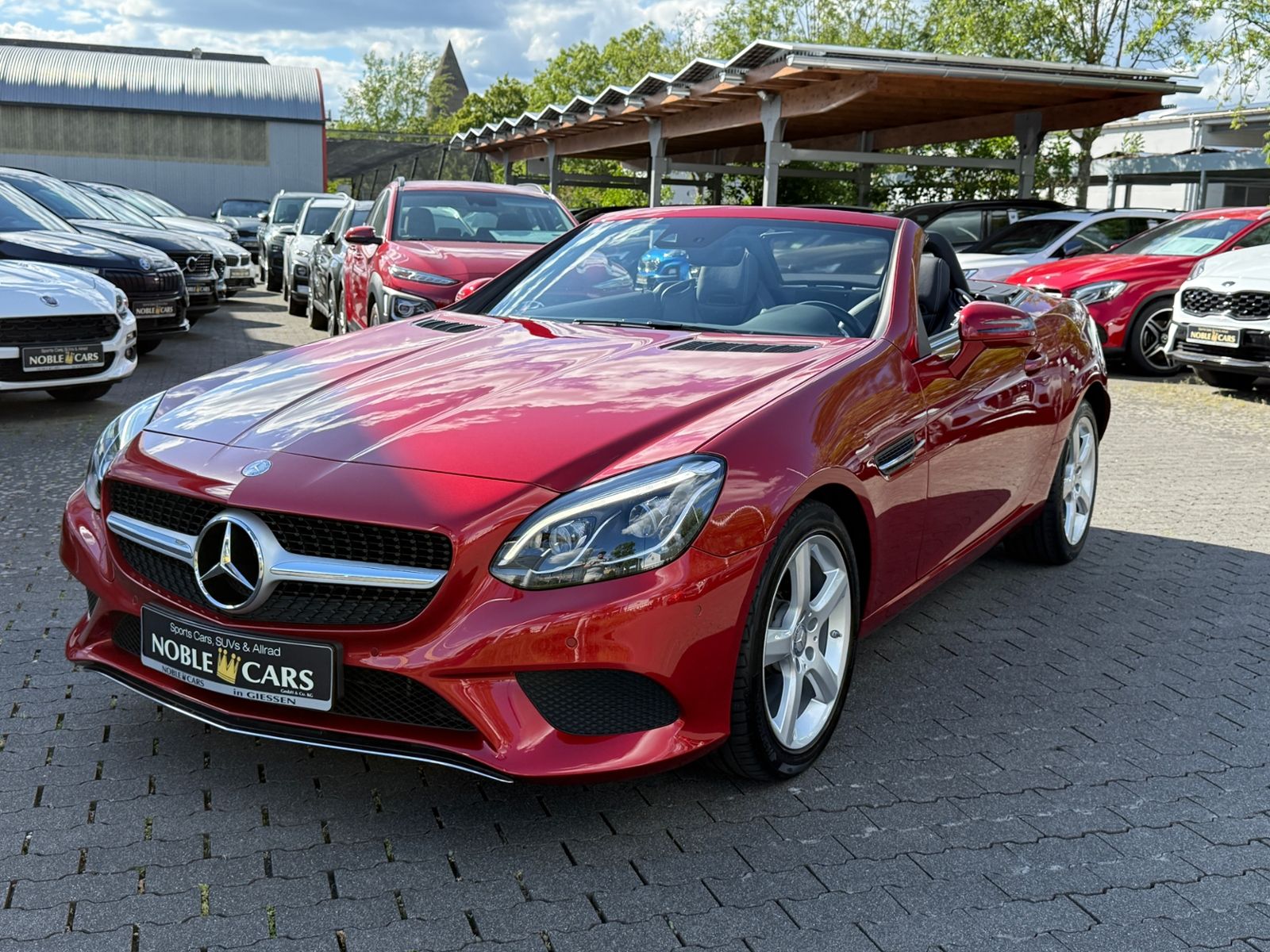 Fahrzeugabbildung Mercedes-Benz SLC 300 AIRSCARF LED NAVI SHZ