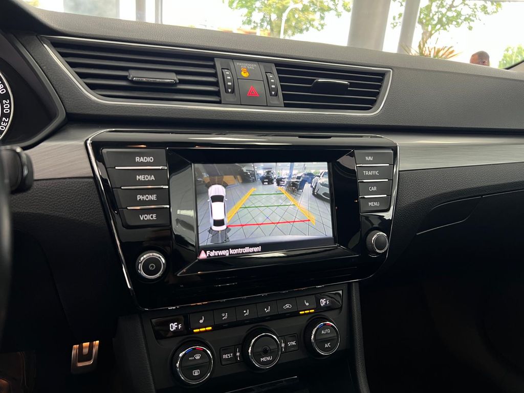 Skoda Superb 2.0 TDI Style Pano*Memory*KAM*NAV*CarPlay
