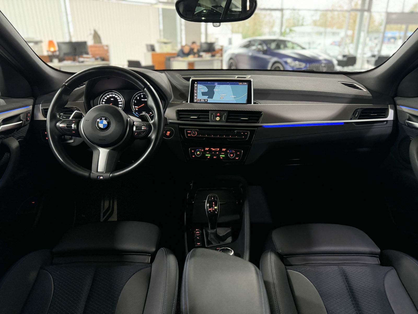 Fahrzeugabbildung BMW X2 xD20i M Sport Panorama Kamera DAB HiFi 20Zoll