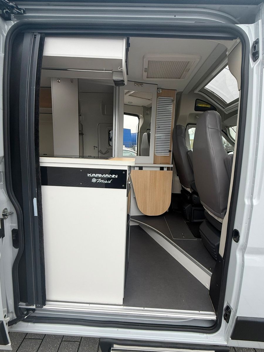 Fahrzeugabbildung Karmann Dexter DE 600 Automatik  160 PS