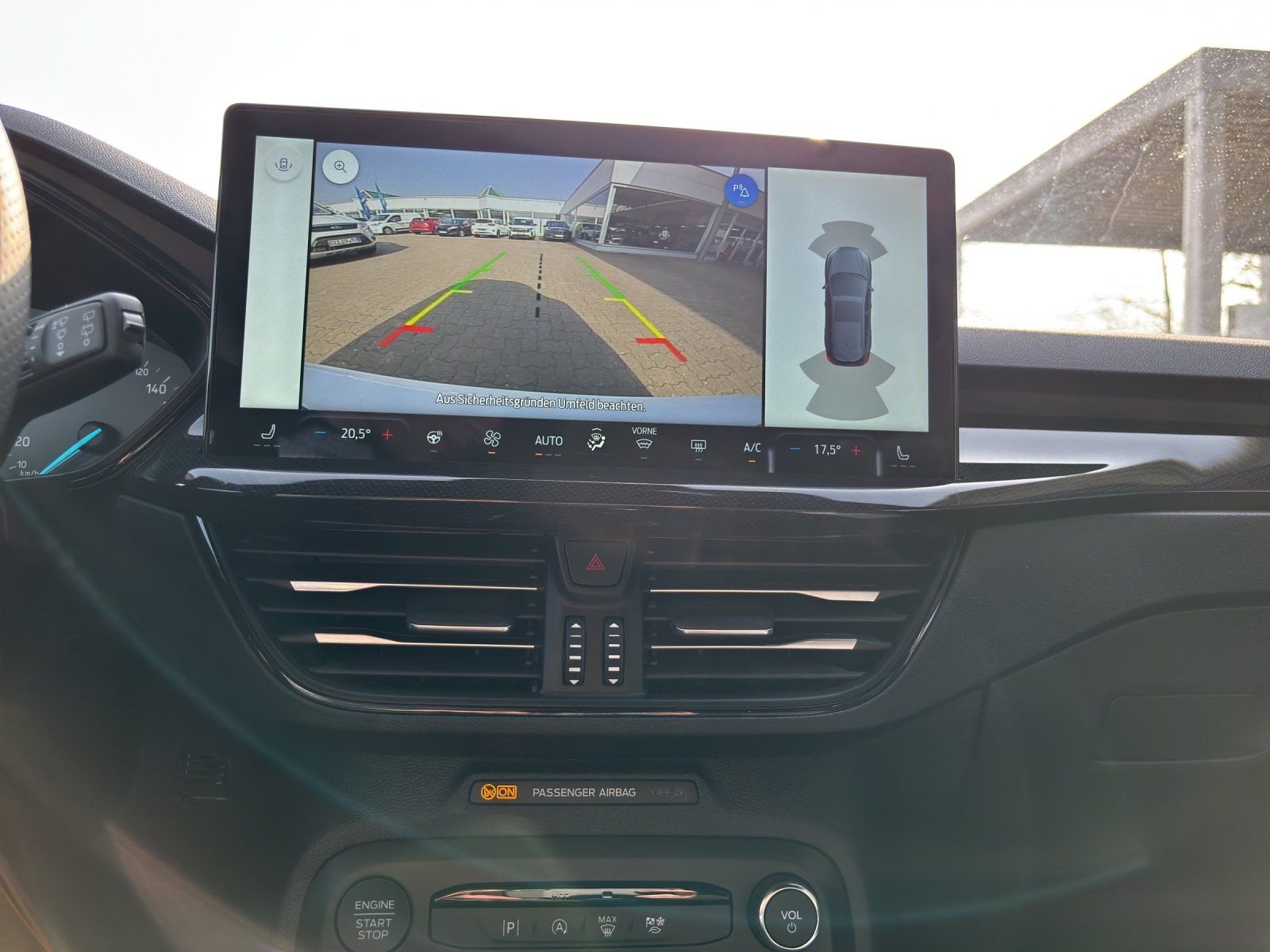Fahrzeugabbildung Ford Focus Turnier 1,0 Ecoboost ST-Line