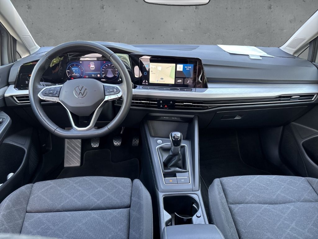 Fahrzeugabbildung Volkswagen Golf 2.0 TDI Life Navi AHK GJR