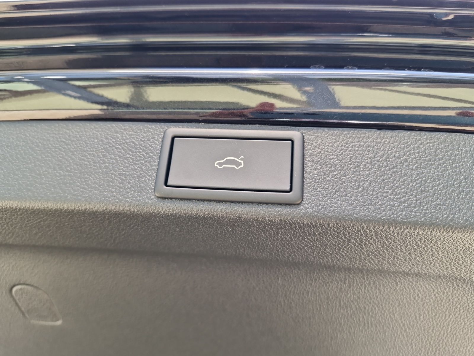 Fahrzeugabbildung SKODA Octavia Combi Exclusive 2.0 TDI DSG ACC LED KAME